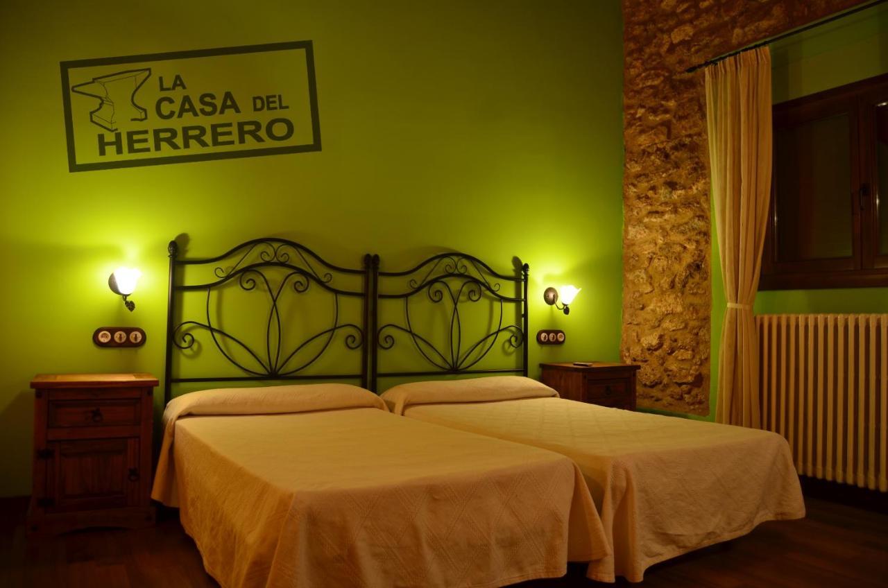 La Casa Del Herrero El Poyo Exterior foto